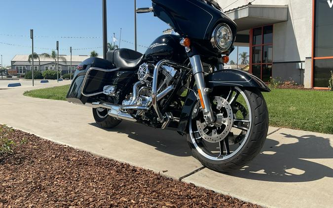 FLHXS 2014 Street Glide® Special