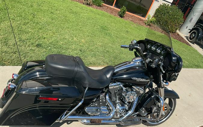 FLHXS 2014 Street Glide® Special