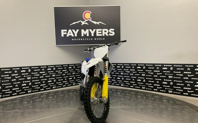 2027 HUSQVARNA FC 450 - 040272Q