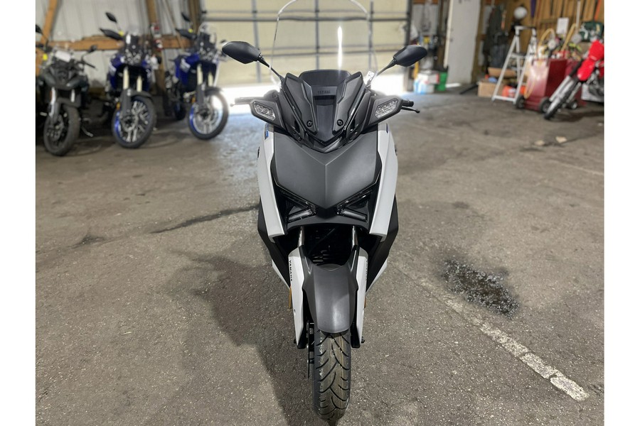 2024 Yamaha XMAX