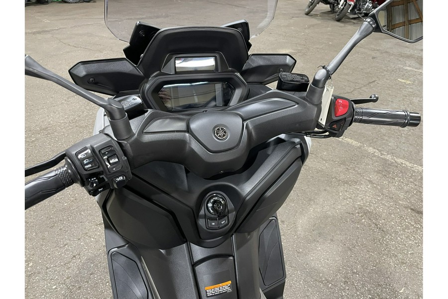 2024 Yamaha XMAX