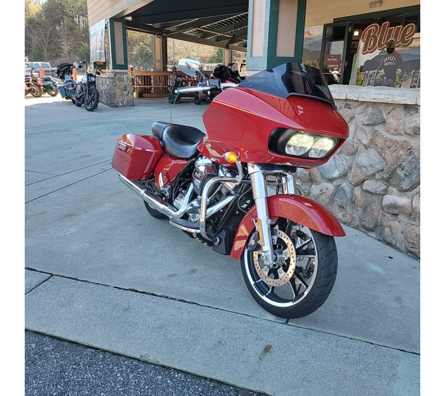 FLTRX 2021 Road Glide