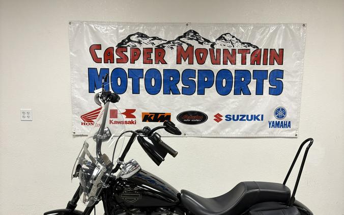 2018 Harley-Davidson® Softail Street Bob® - UO9650