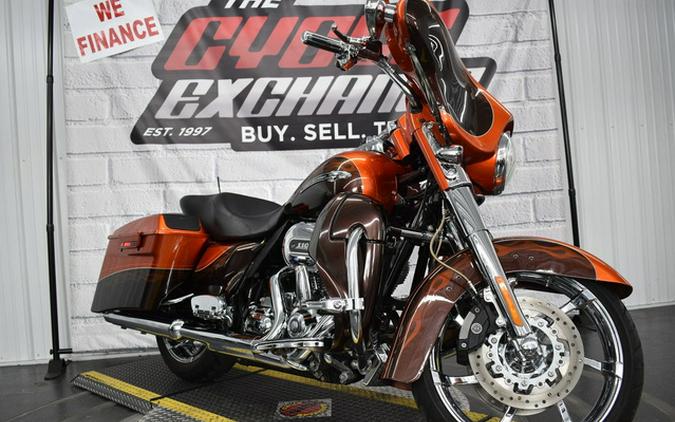 2012 Harley-Davidson FLHXSE3 - CVO Street Glide