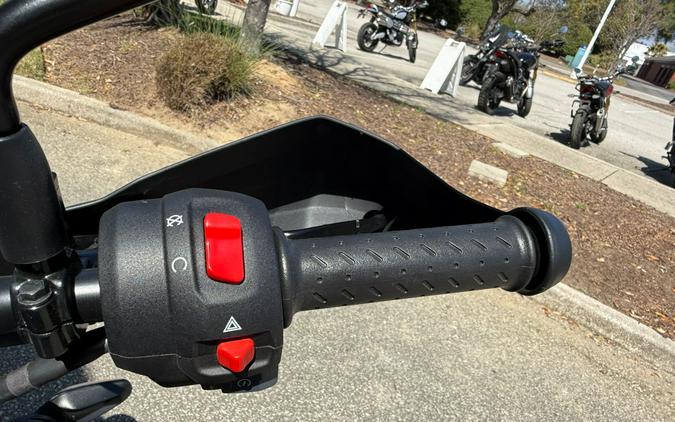 2026 Triumph Scrambler 400 XC