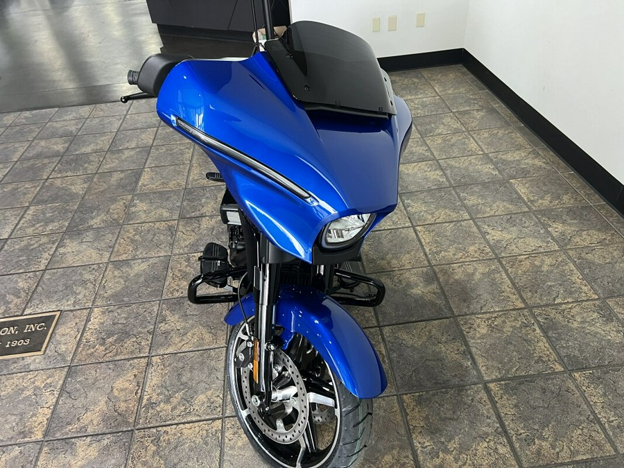 FLHX 2024 Street Glide®