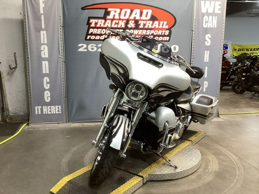 2015 Harley-Davidson® FLHXSE - CVO™ Street Glide®