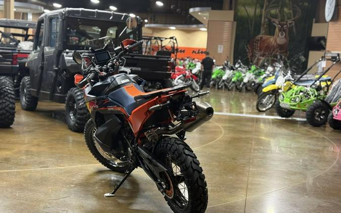 2027 KTM 890 Adventure R Rally