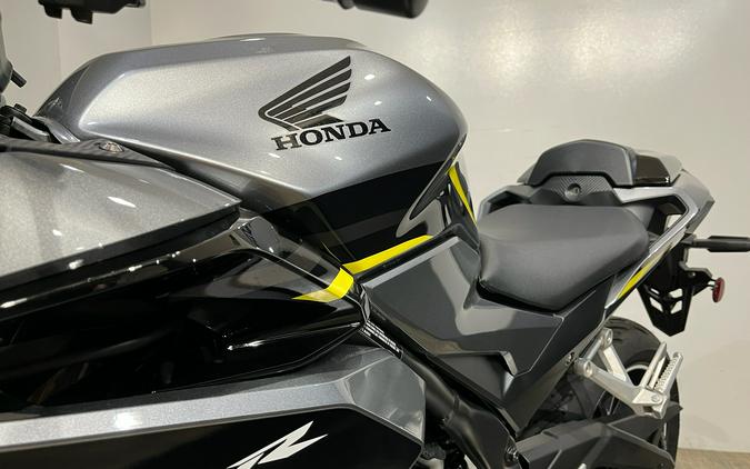 2023 Honda CBR500R ABS