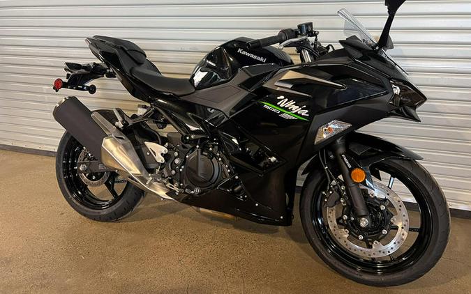 2024 Kawasaki Ninja® 500