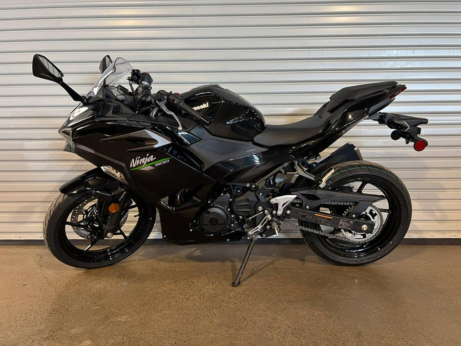 2024 Kawasaki Ninja® 500