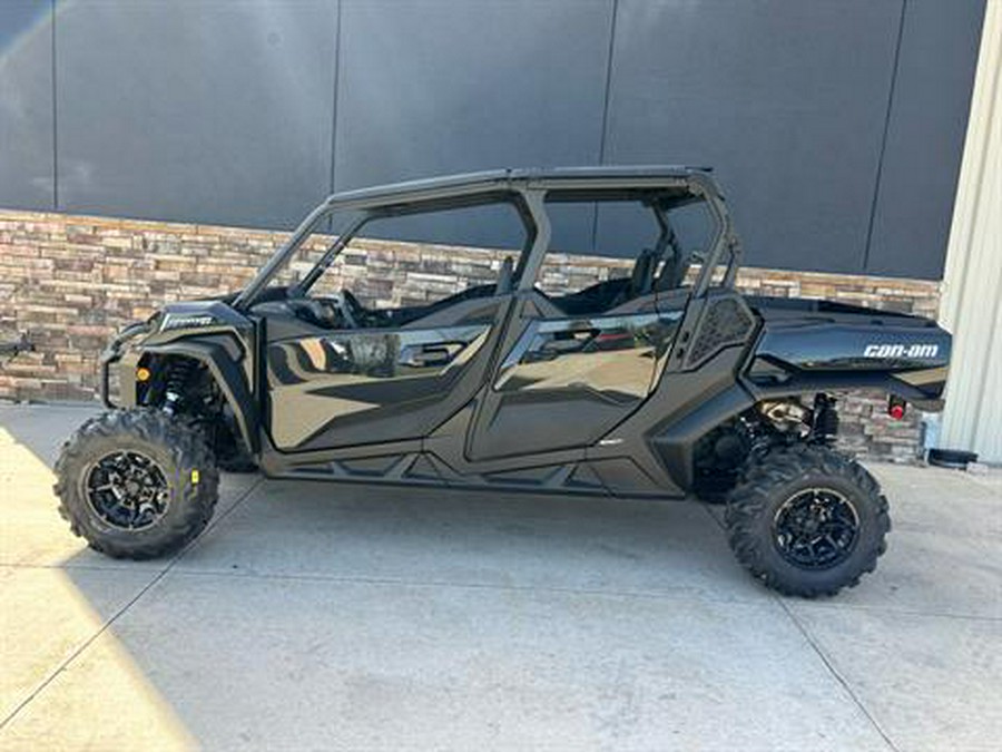 2024 Can-Am Commander MAX XT 700