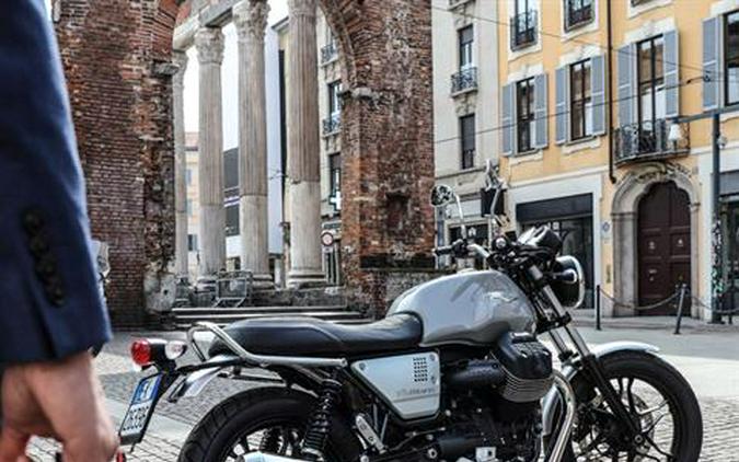 2018 Moto Guzzi V7 III Milano