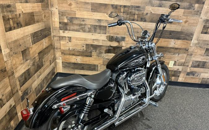 2011 Sportster 1200 Custom Vivid Black XL1200C