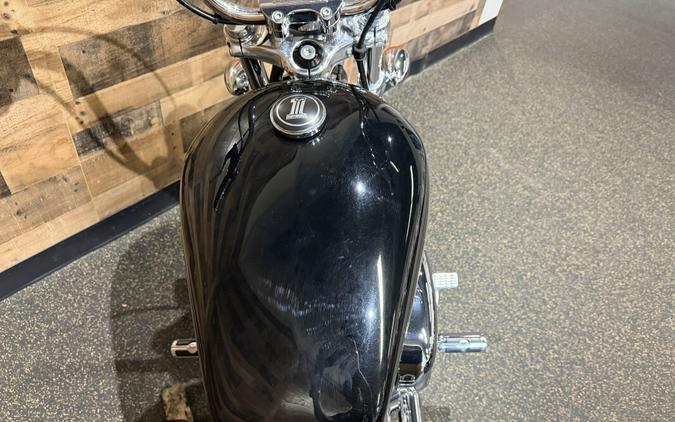 2011 Sportster 1200 Custom Vivid Black XL1200C