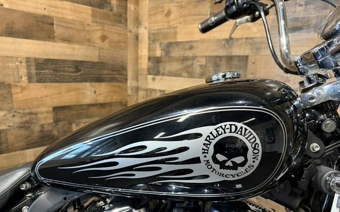 2011 Sportster 1200 Custom Vivid Black XL1200C