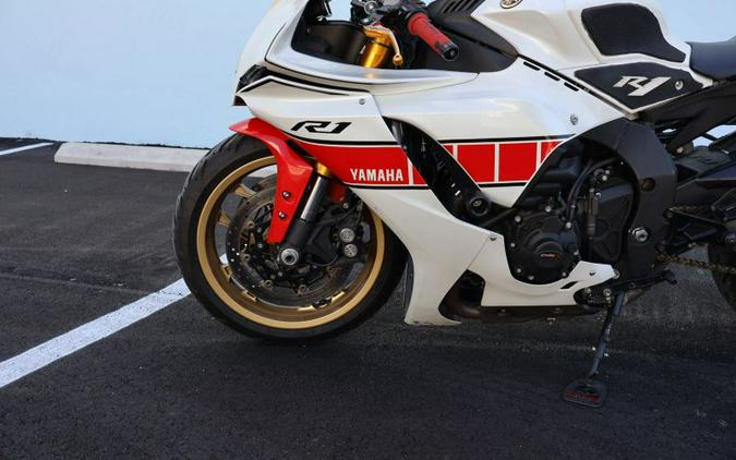 2022 YAMAHA YZF R1 50 TH WORLD GP ANNIVERSARY