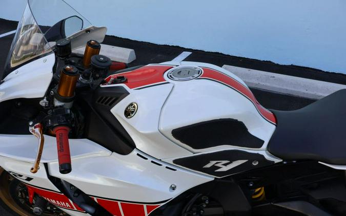 2022 YAMAHA YZF R1 50 TH WORLD GP ANNIVERSARY