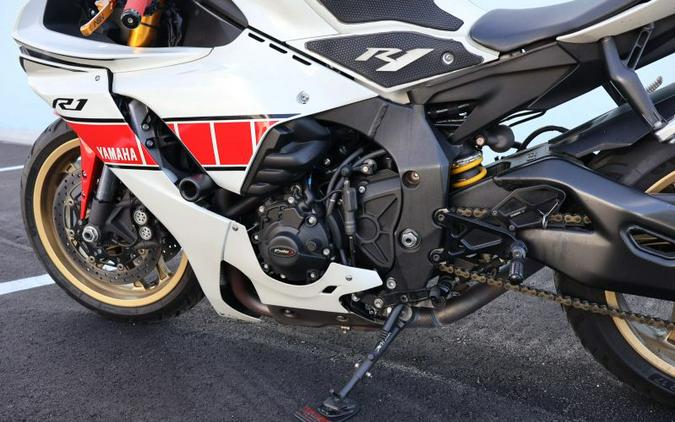 2022 YAMAHA YZF R1 50 TH WORLD GP ANNIVERSARY