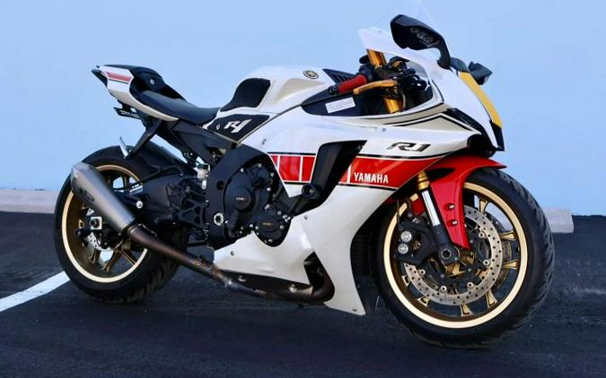 2022 YAMAHA YZF R1 50 TH WORLD GP ANNIVERSARY