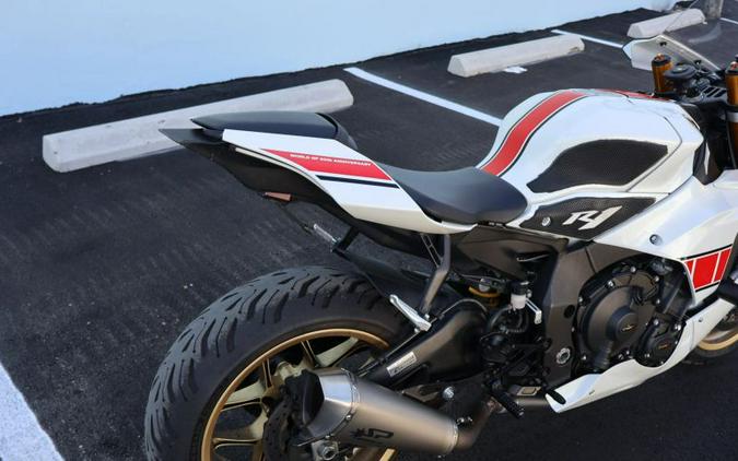 2022 YAMAHA YZF R1 50 TH WORLD GP ANNIVERSARY