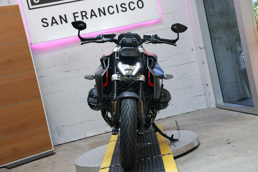 2026 BMW R 1300 R