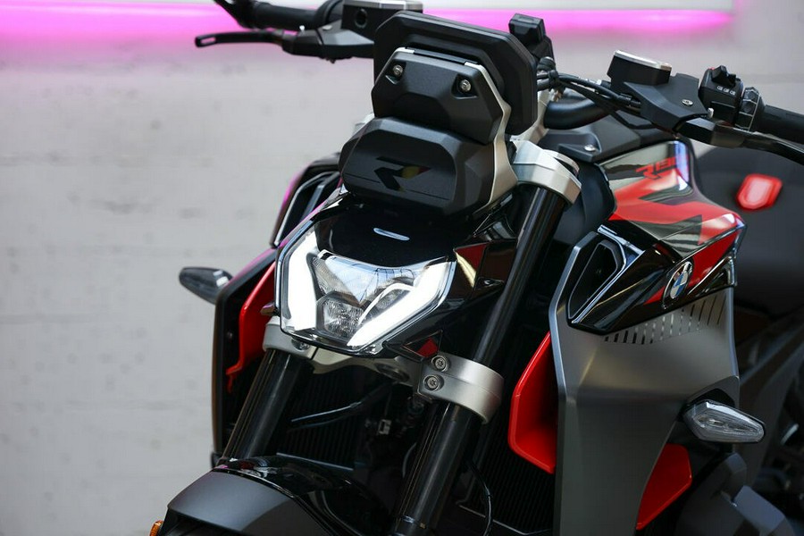 2026 BMW R 1300 R