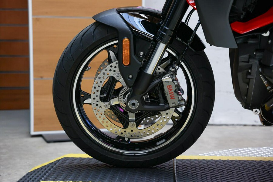 2026 BMW R 1300 R