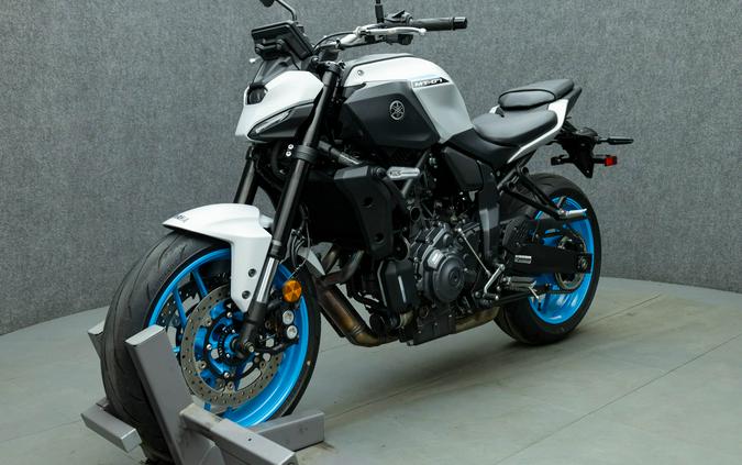 2025 YAMAHA MT07