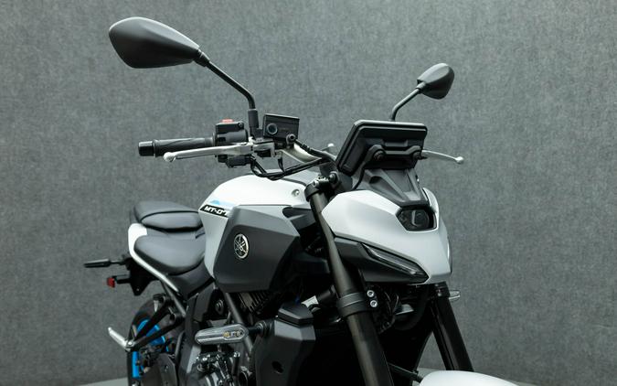 2025 YAMAHA MT07
