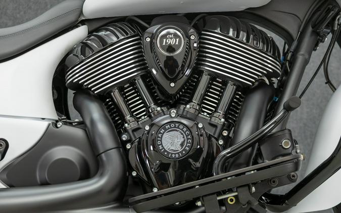 2024 INDIAN CHIEFTAIN DARK HORSE W/AUDIO & ABS