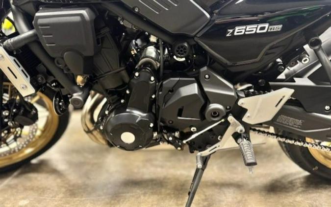 2024 Kawasaki Z900RS Cafe ABS