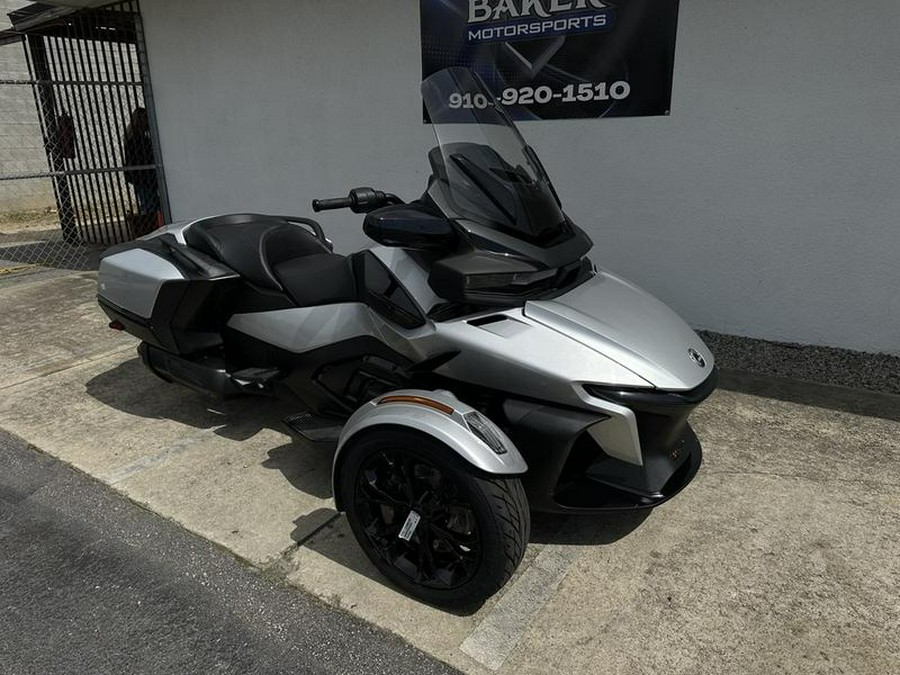 2024 Can-Am® RD SPYDER RT 1330 SE6