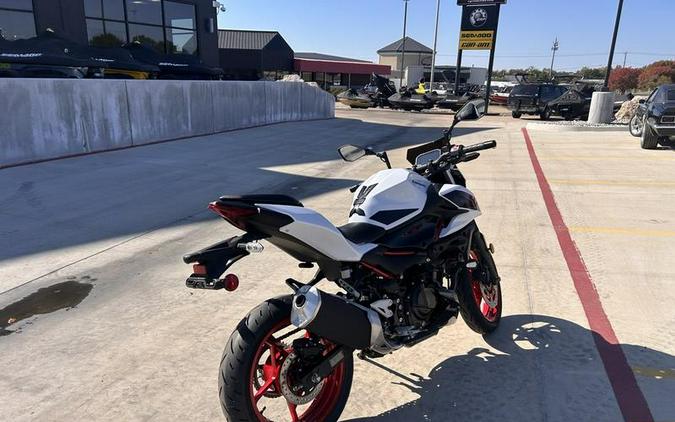 2026 Kawasaki Z500 SE ABS