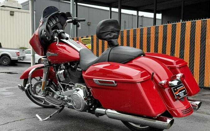 2023 Harley-Davidson Street Glide Redline Red