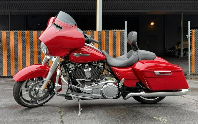 2023 Harley-Davidson Street Glide Redline Red