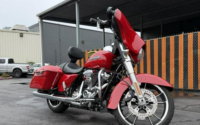 2023 Harley-Davidson Street Glide Redline Red