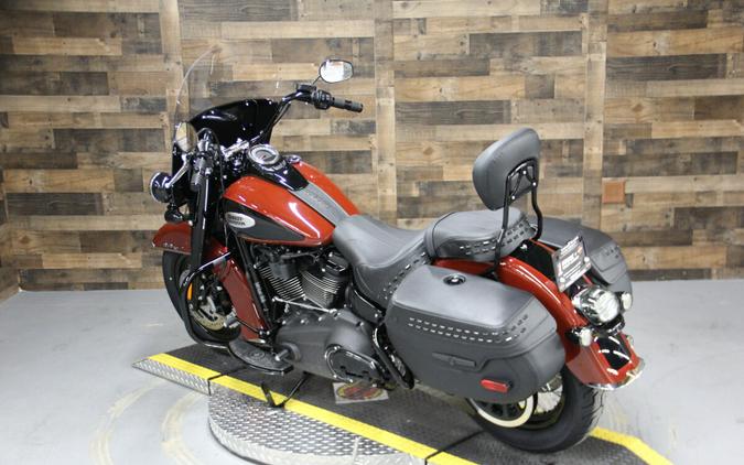 2024 Harley-Davidson Heritage Classic Red Rock / Vivid Black