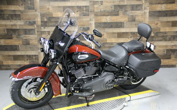 2024 Harley-Davidson Heritage Classic Red Rock / Vivid Black