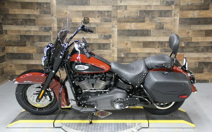 2024 Harley-Davidson Heritage Classic Red Rock / Vivid Black