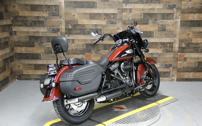 2024 Harley-Davidson Heritage Classic Red Rock / Vivid Black