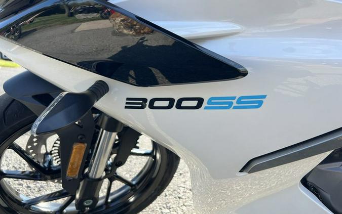2025 CFMOTO 300SS