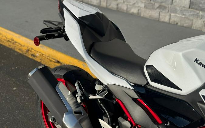 2026 Kawasaki Z500 SE ABS