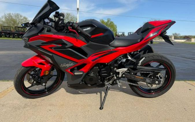2025 Kawasaki NINJA 500 SE ABS
