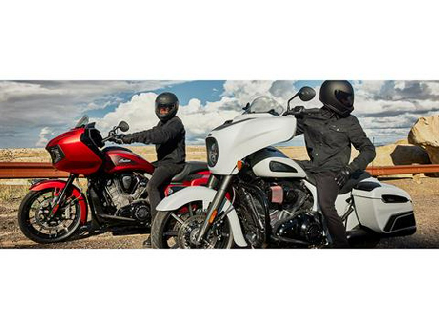 2024 Indian Motorcycle Chieftain® Dark Horse® with PowerBand Audio Package