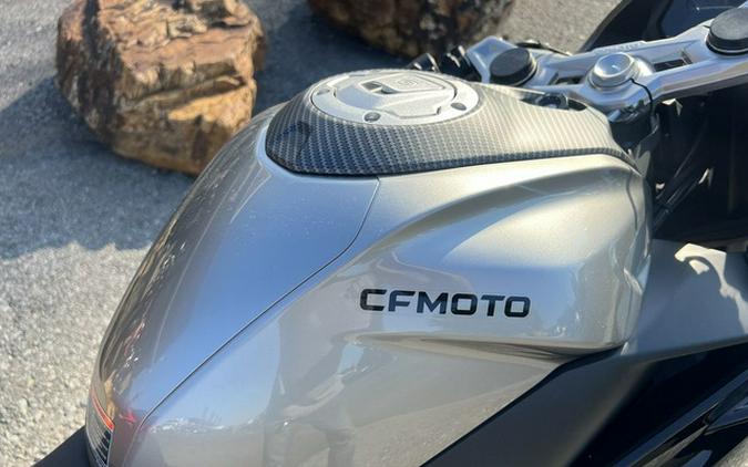 2025 CFMOTO 300SS