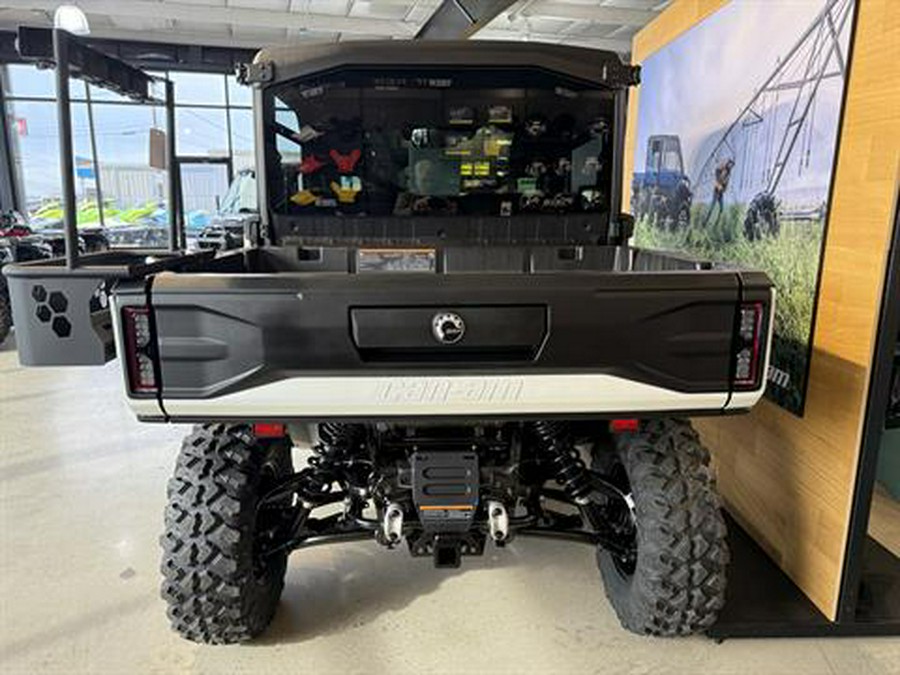 2026 Can-Am Defender Limited HD11
