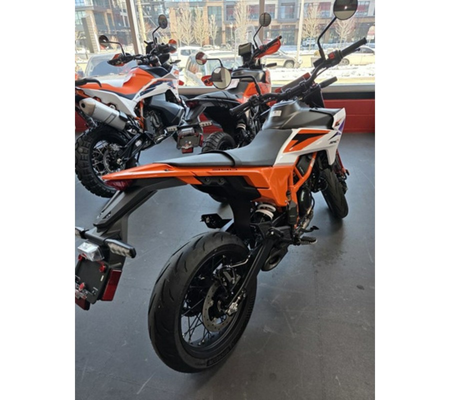2026 KTM SMC 390 R