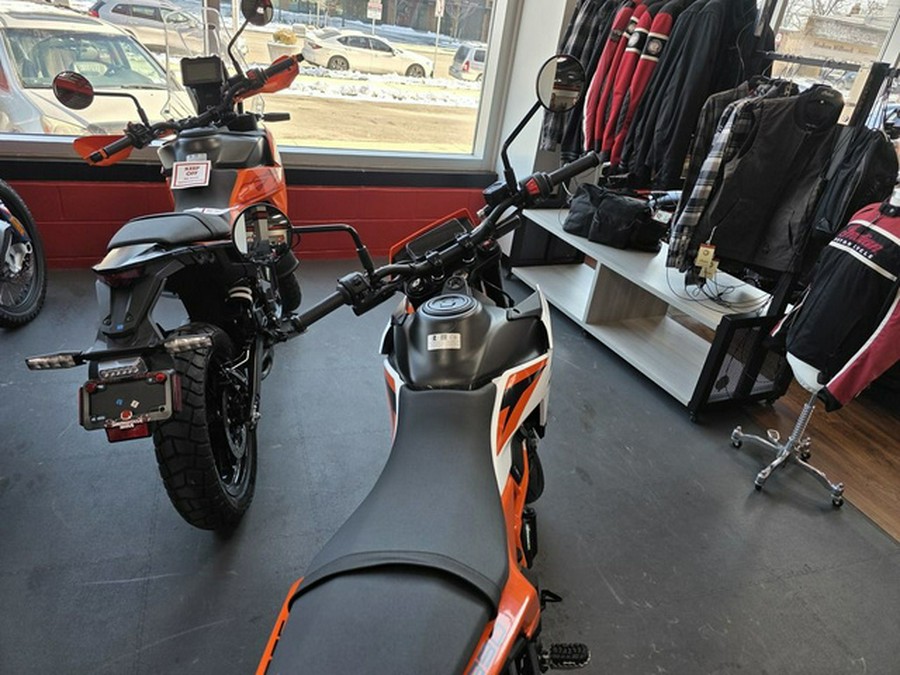 2026 KTM SMC 390 R