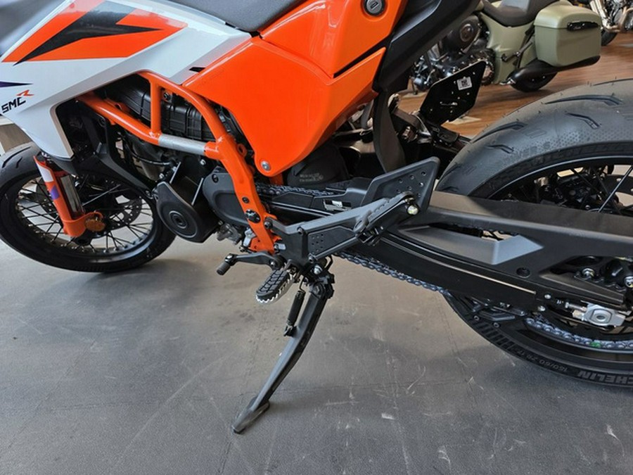 2026 KTM SMC 390 R